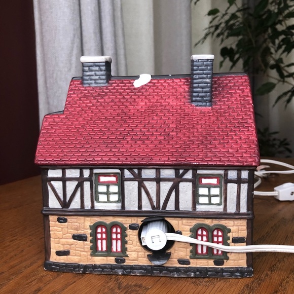 Al’s Bakery Christmas village - Picture 4 of 8